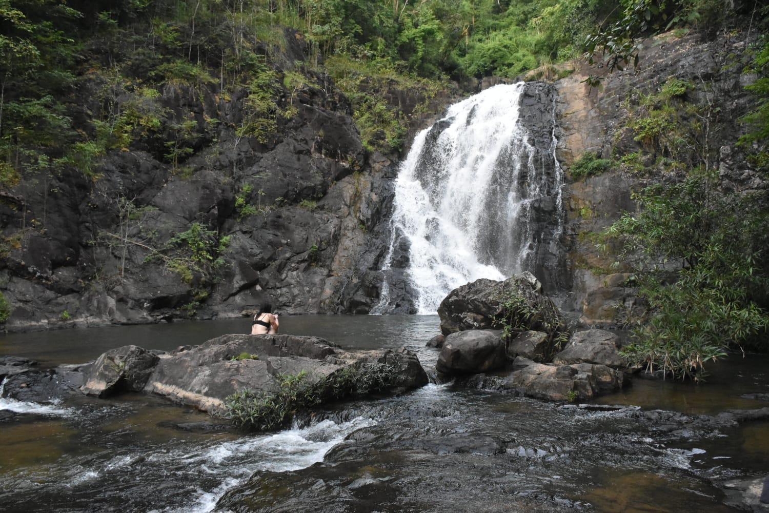 Backpacker Hostel And Jungle Trekking بانلونغ المظهر الخارجي الصورة