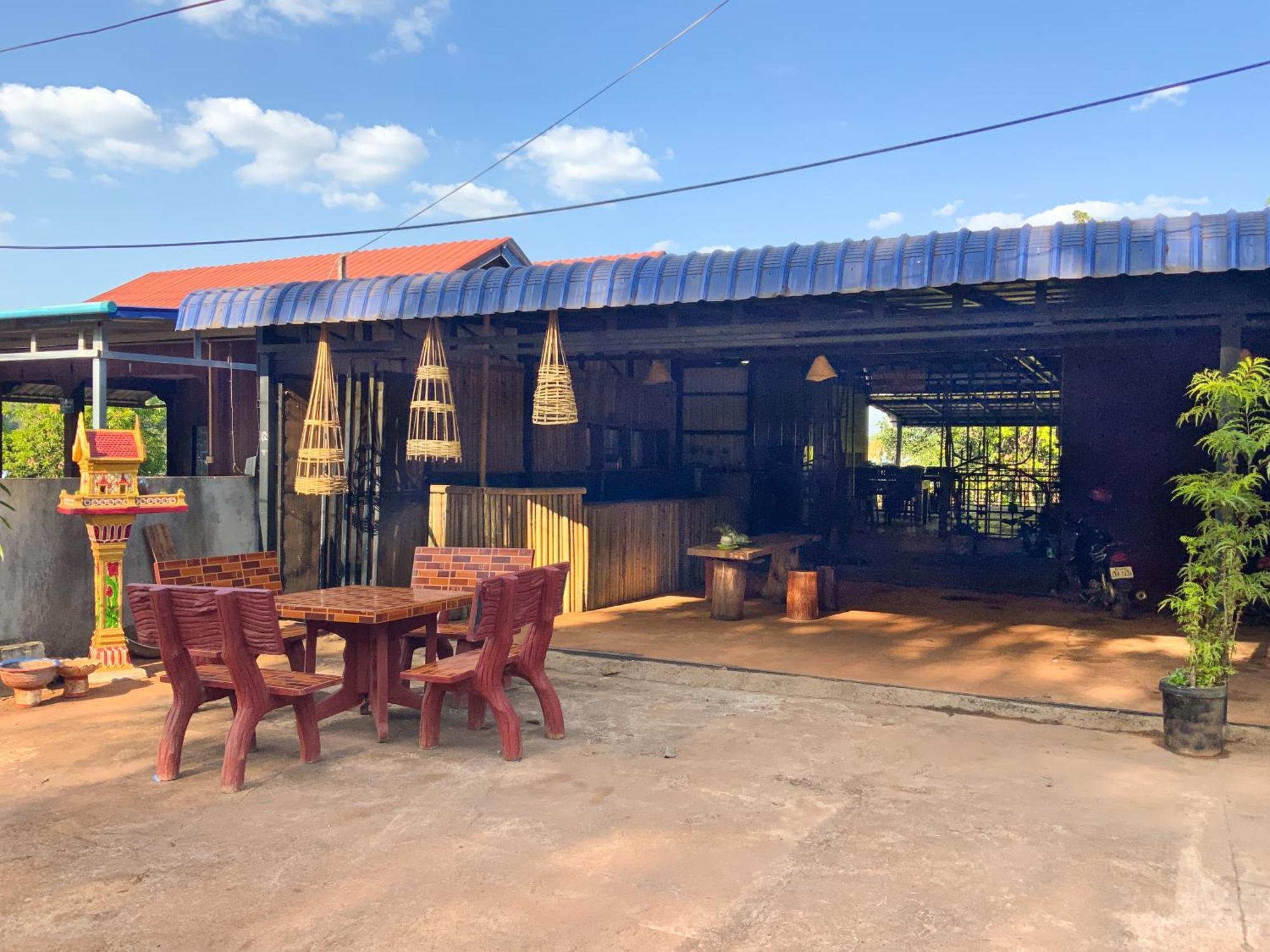 Backpacker Hostel And Jungle Trekking بانلونغ المظهر الخارجي الصورة