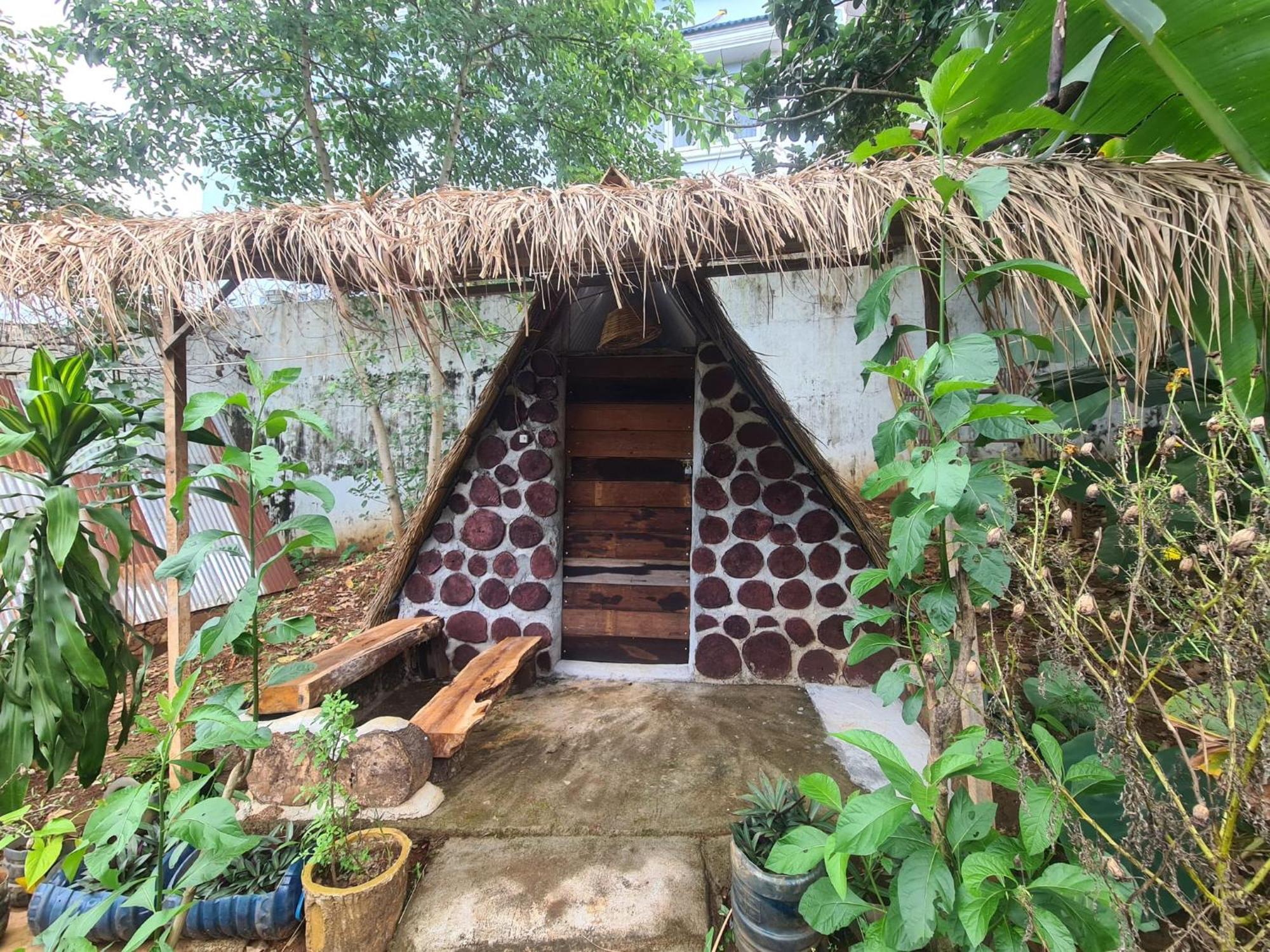 Backpacker Hostel And Jungle Trekking بانلونغ المظهر الخارجي الصورة