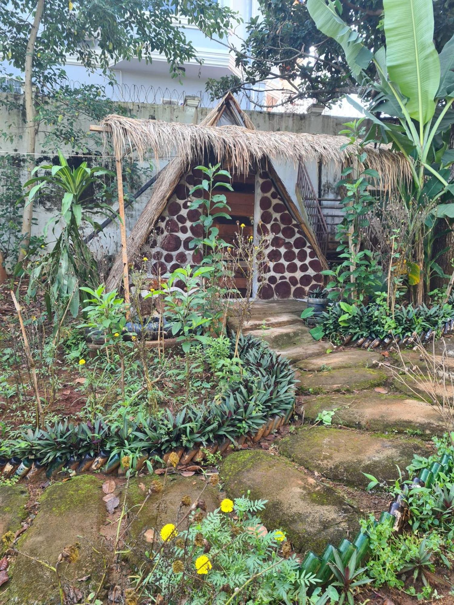 Backpacker Hostel And Jungle Trekking بانلونغ المظهر الخارجي الصورة