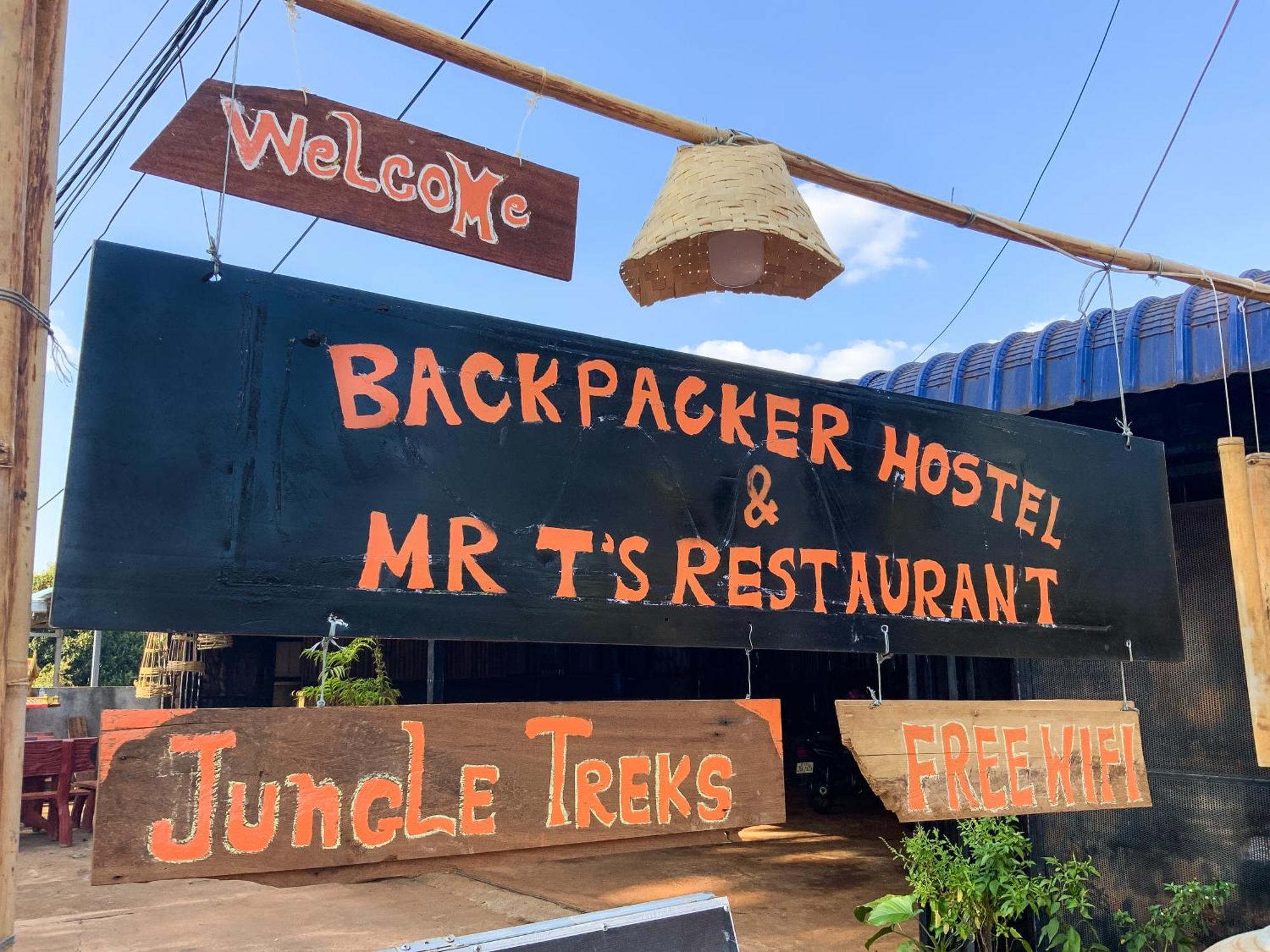 Backpacker Hostel And Jungle Trekking بانلونغ المظهر الخارجي الصورة